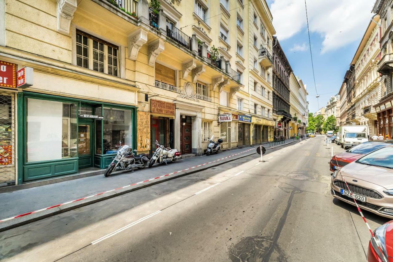 Fleur Creme Apartment Budapest Luaran gambar