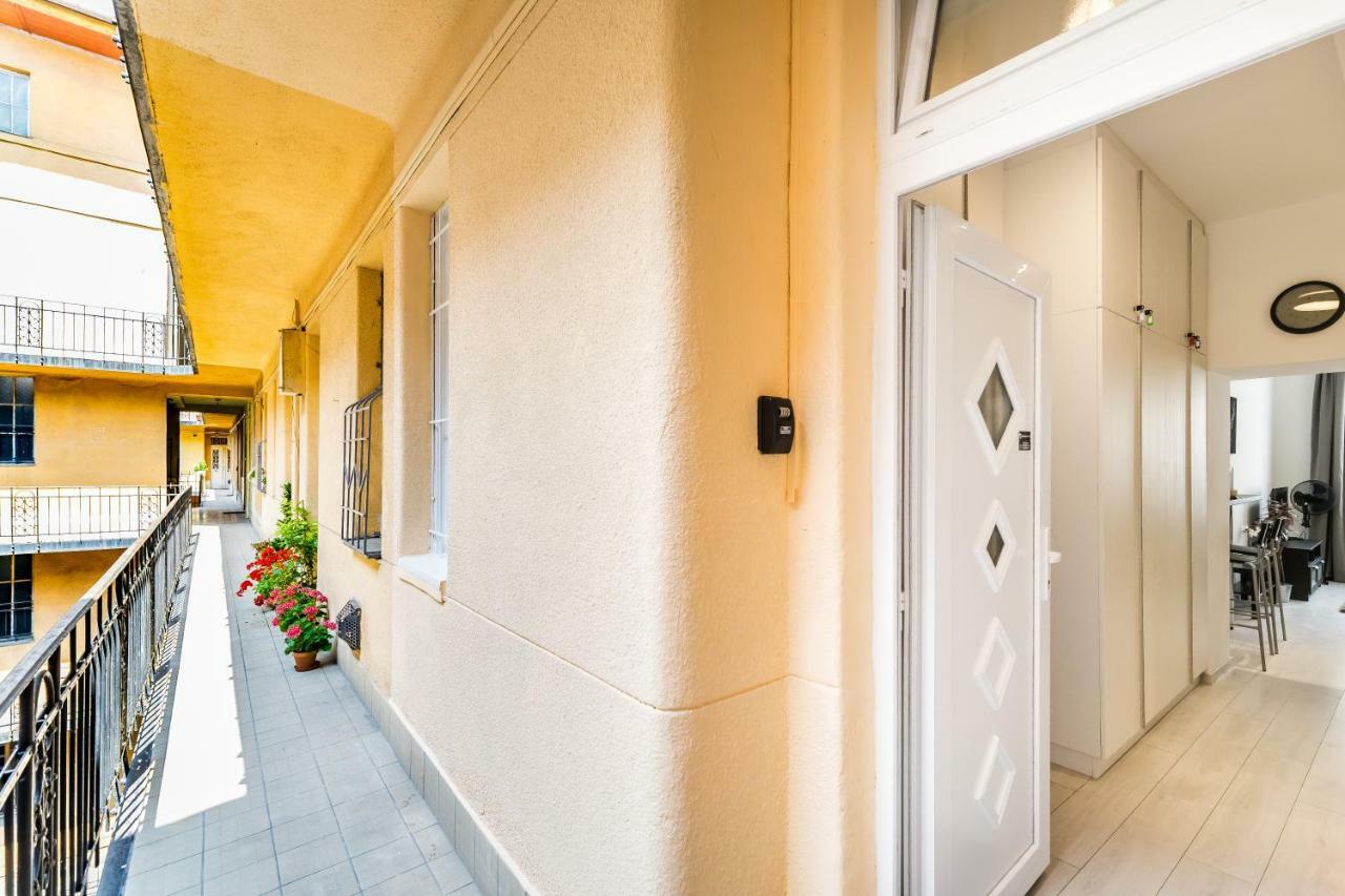 Fleur Creme Apartment Budapest Luaran gambar