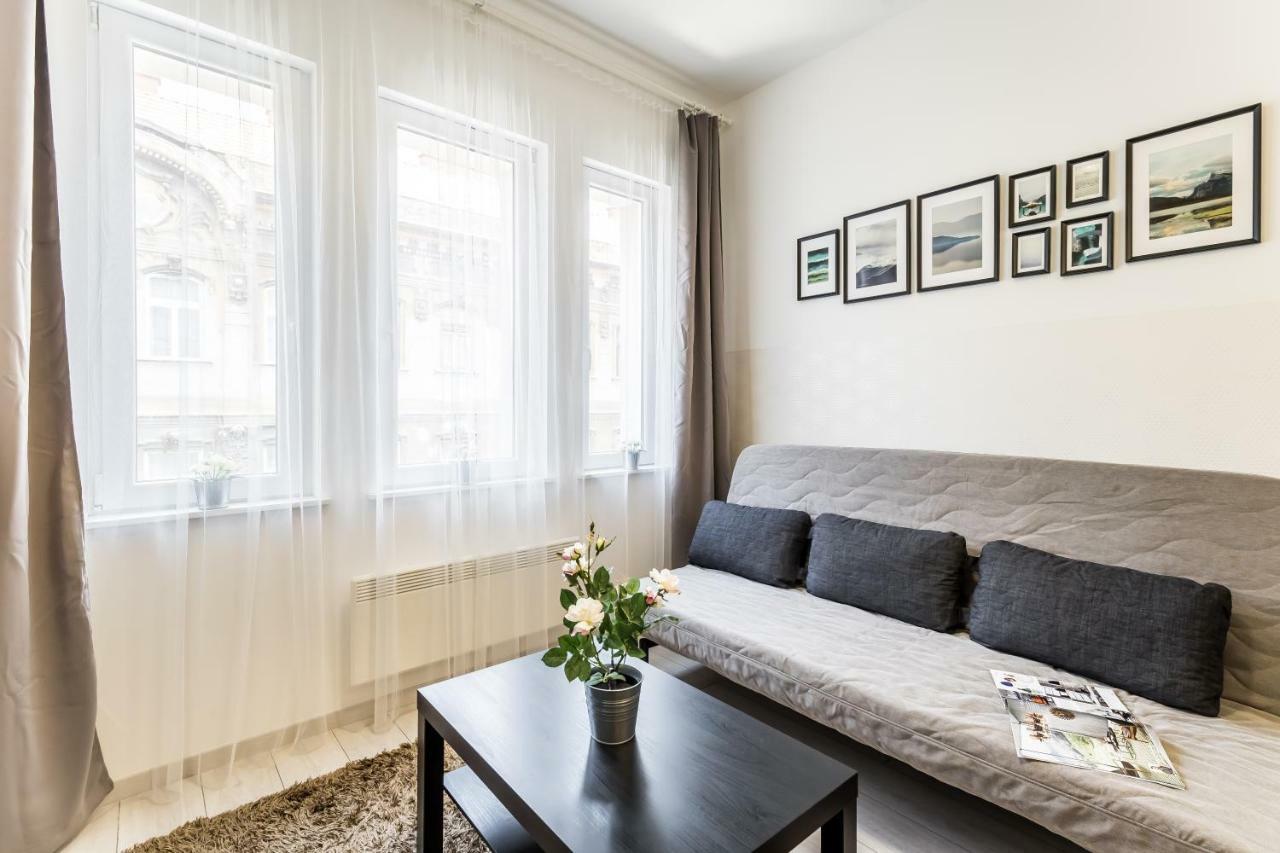 Fleur Creme Apartment Budapest Luaran gambar